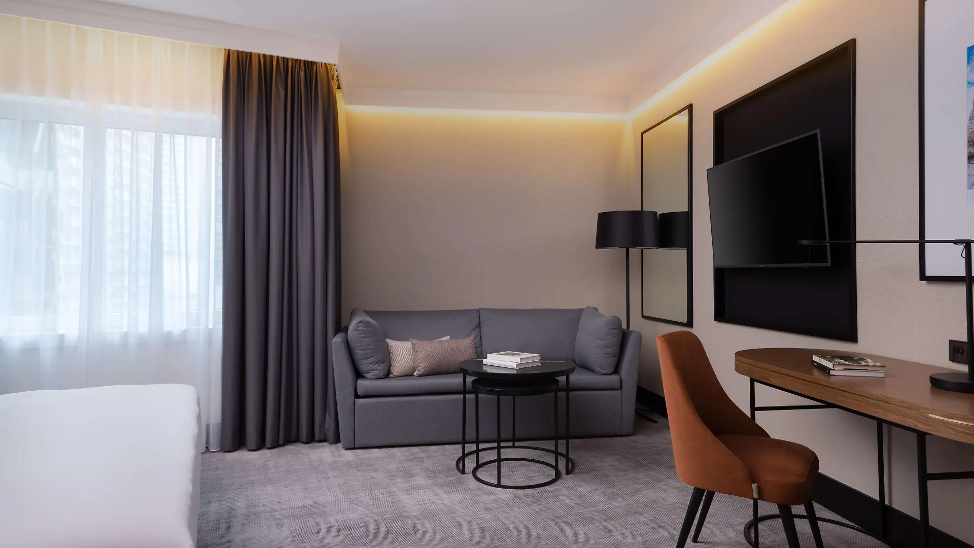 ***** Hotel Radisson Collection Hotel, Varsovia Polonia